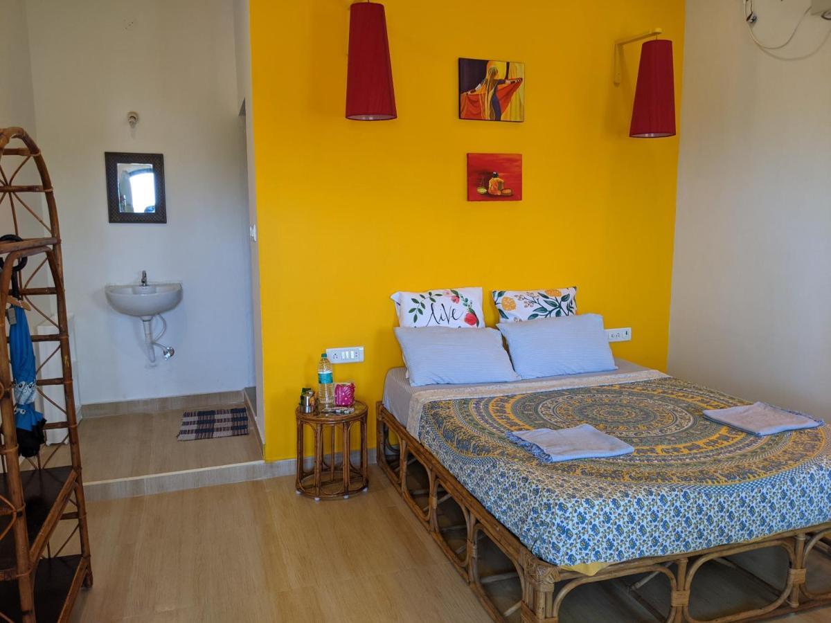 Blue Moon Guest House Mahabalipuram Exterior photo